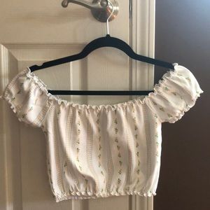 Peasant crop top